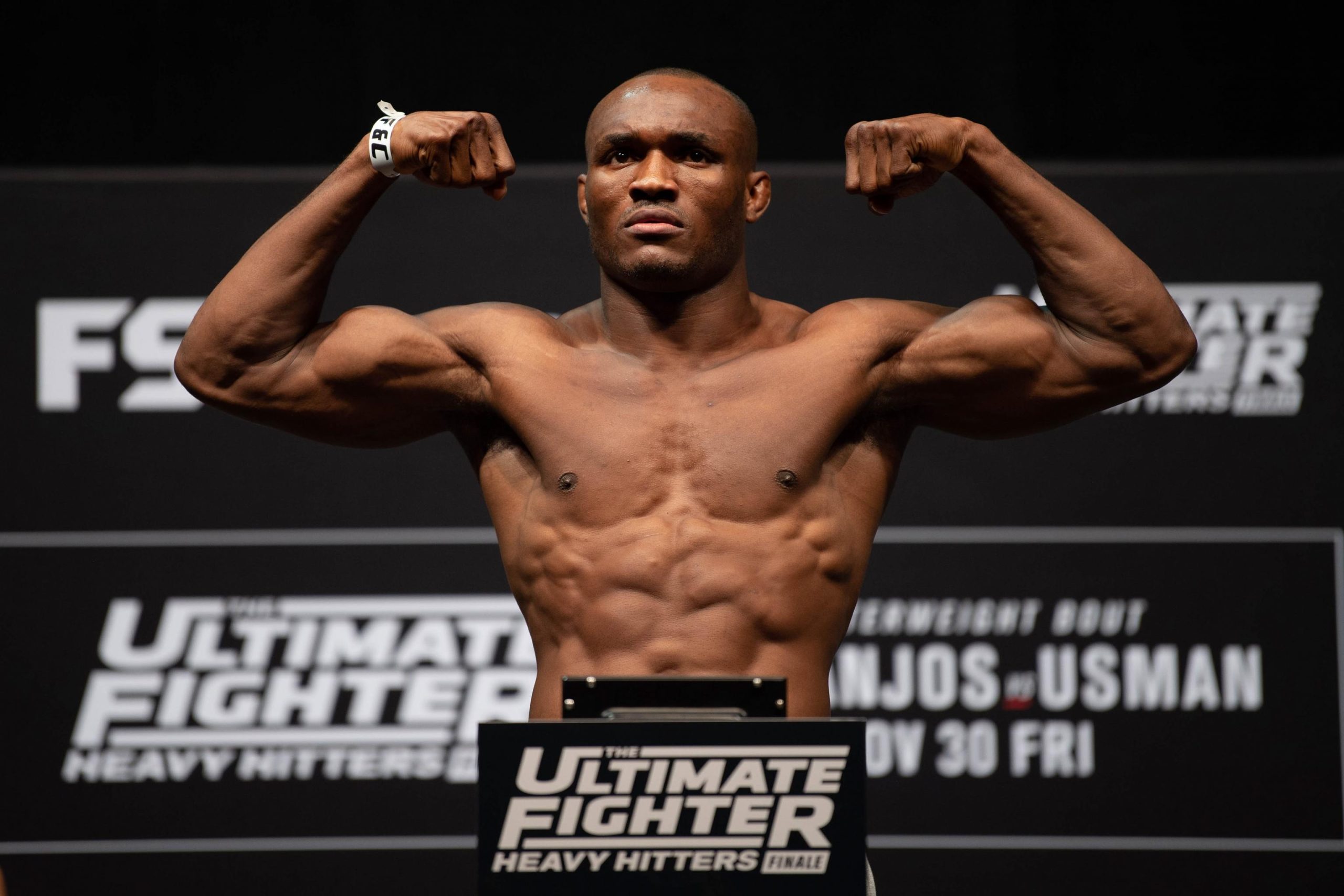 UFC 261- Kamaru Usman bat Jorge Masvidal sur un KO surpuissant